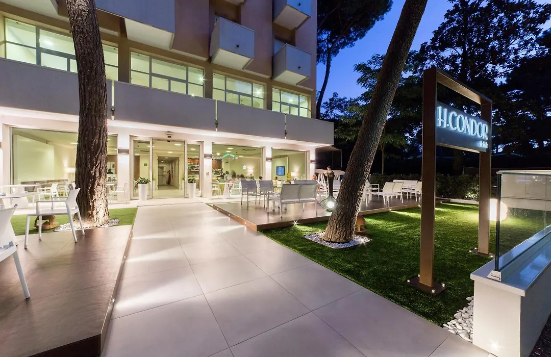 Hotel Condor-1