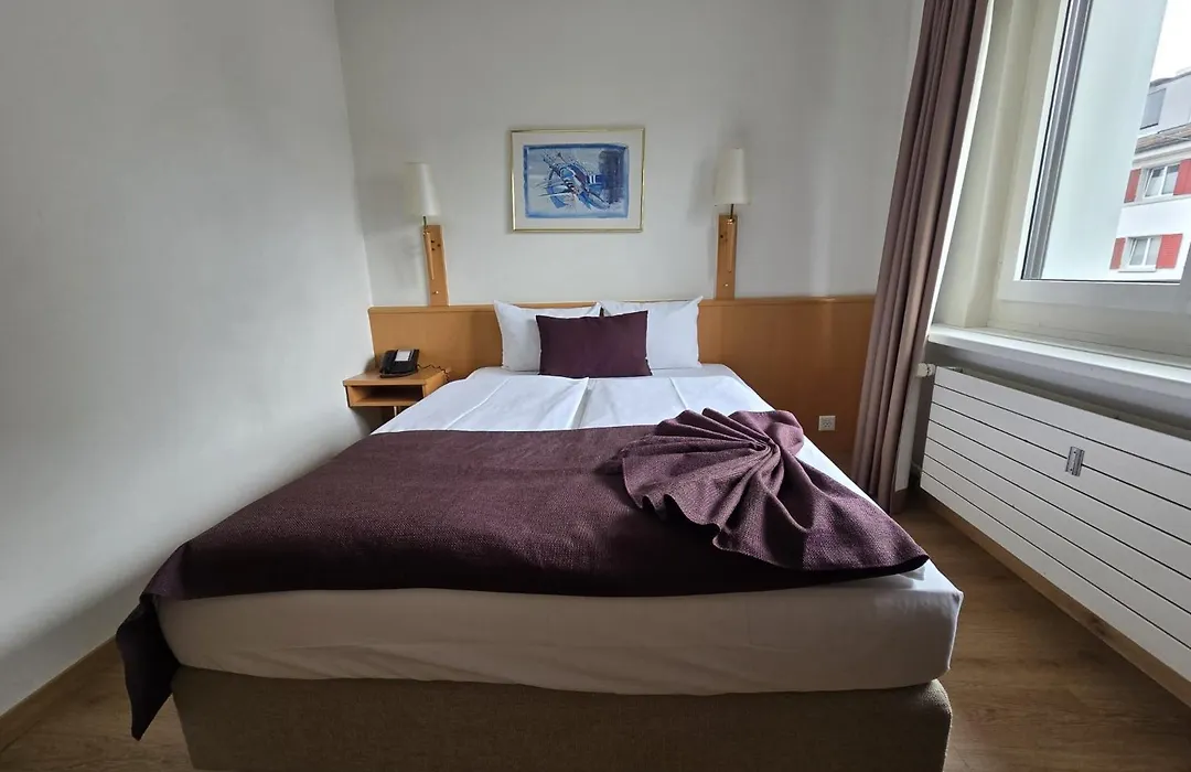 Olympia Hotel Zurich-1