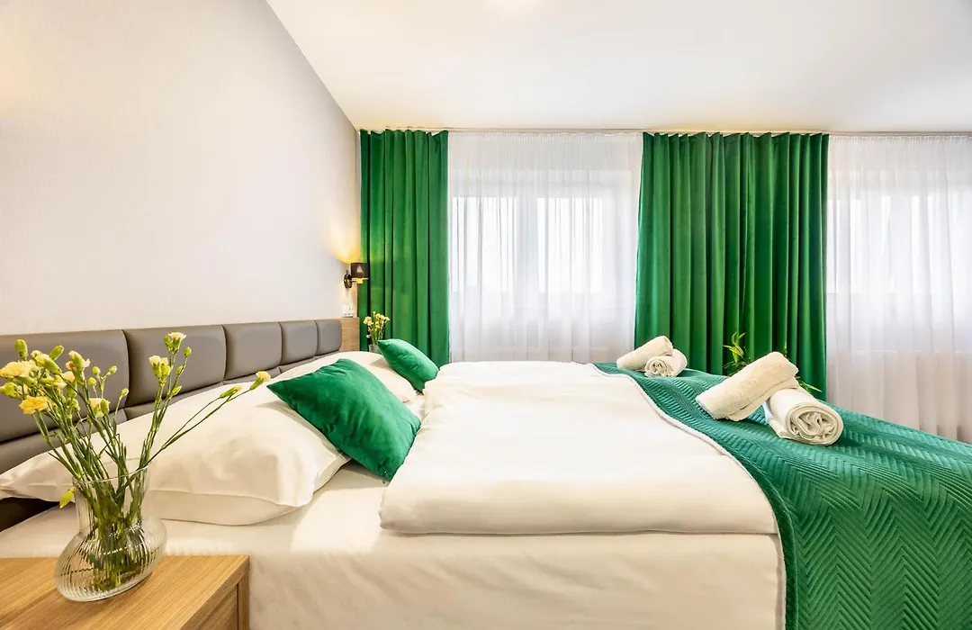 Hotel Polonia Centrum-1