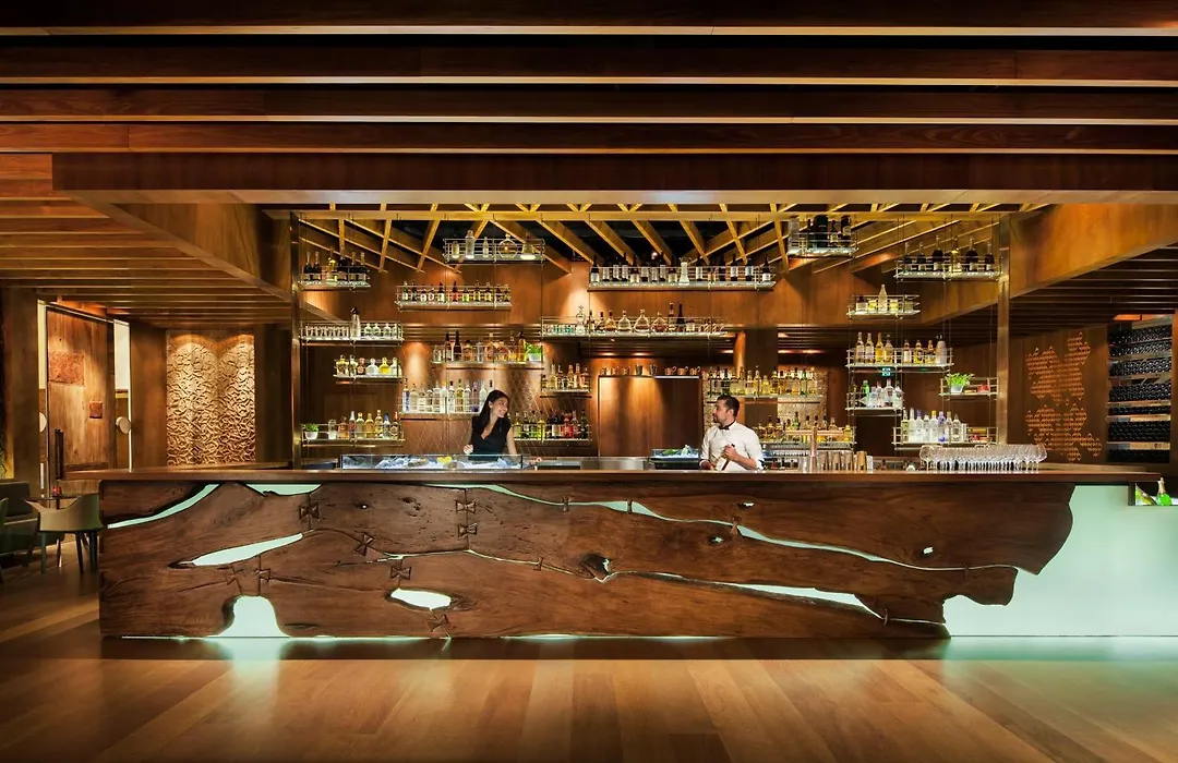 Four Seasons Hotel Sydney-1