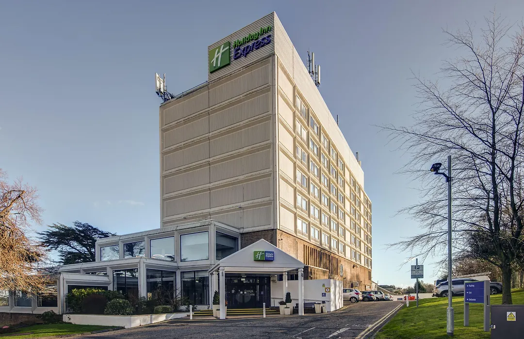 Holiday Inn Express Edinburgh City West By Ihg-1