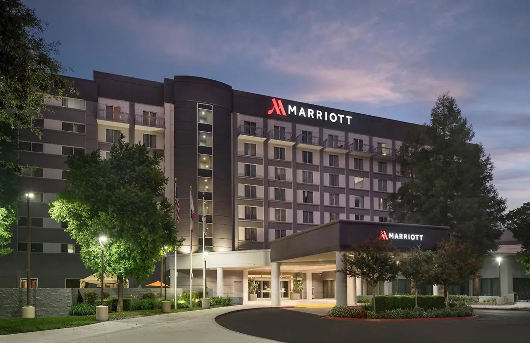 Visalia Marriott At The Convention Center-1