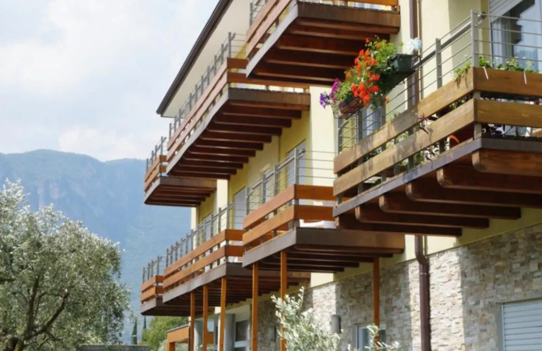 Residence Rivachiara (check-in at Hotel Riviera in Viale Rovereto, 95)-1