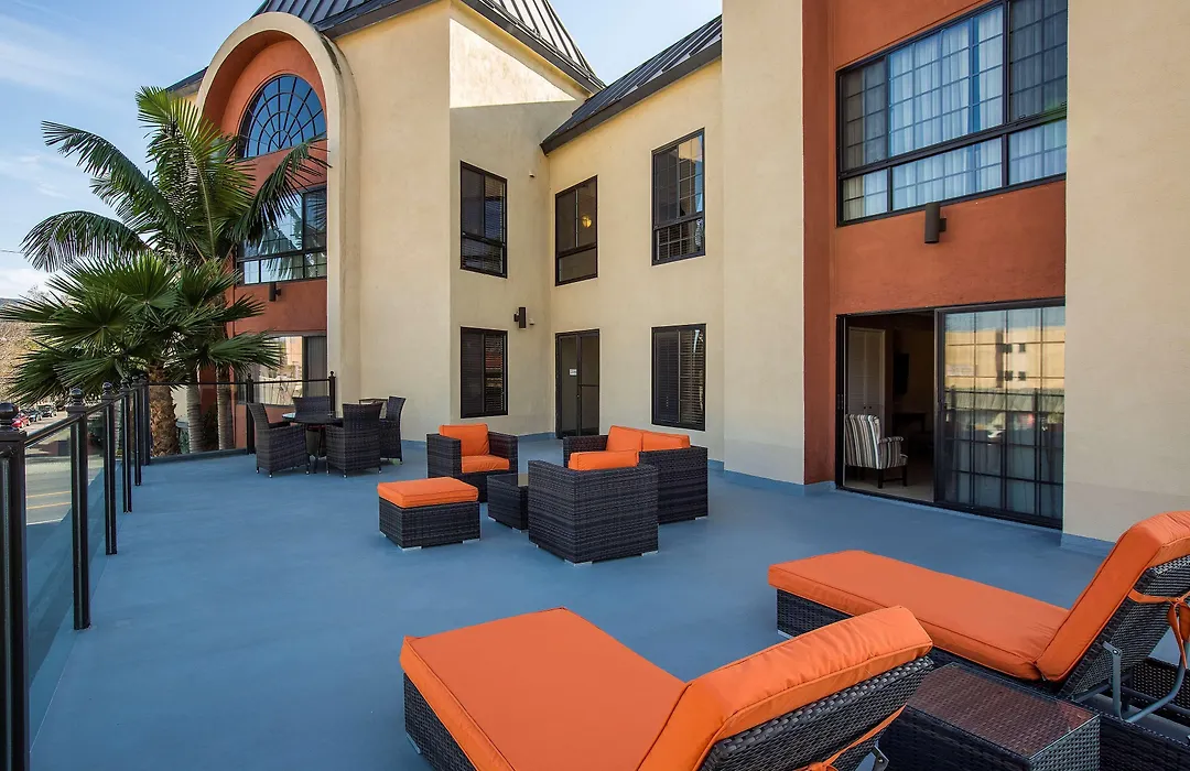 Coast Burbank Hotel-1