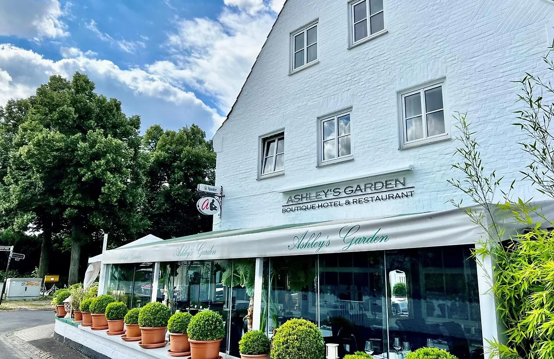 Boutique Hotel Ashley'S Garden-1
