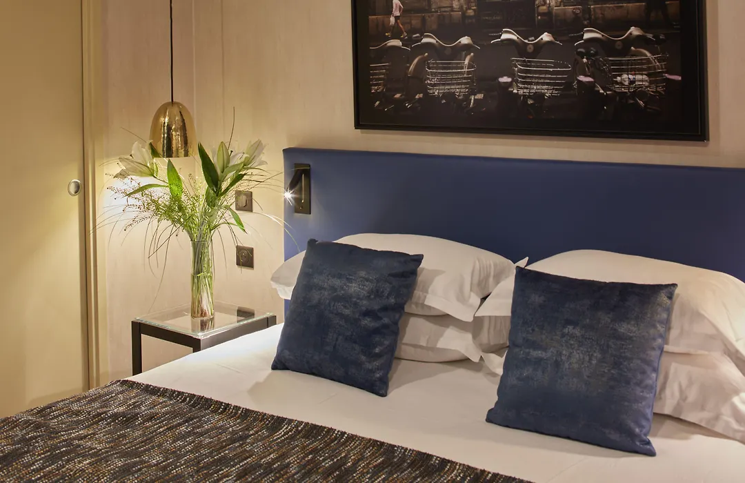 Hotel Atmospheres-1