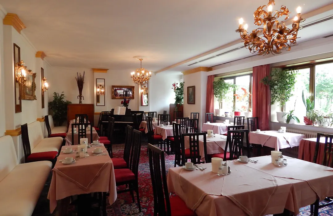 Hotel Montree-1