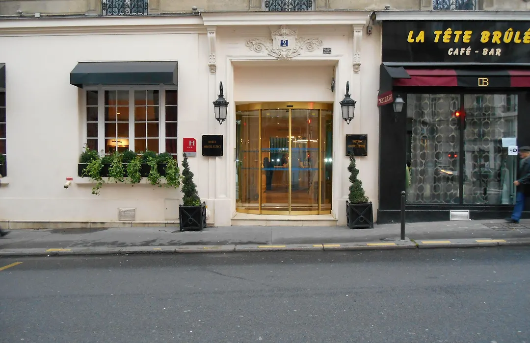 Hôtel Serotel Lutèce-1