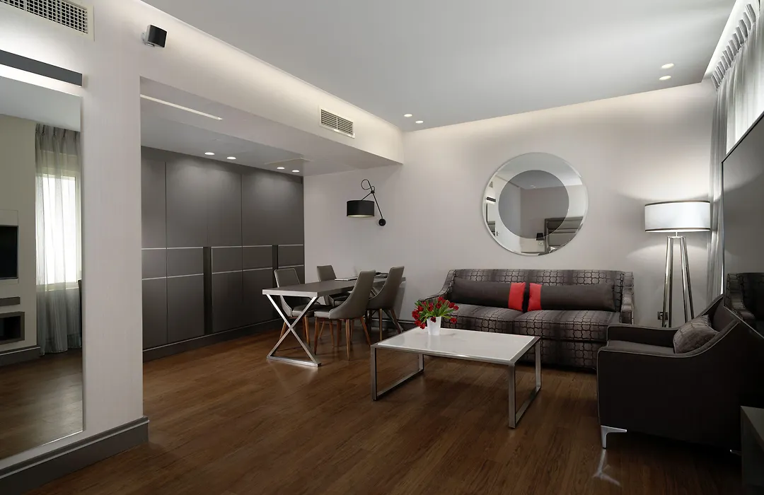 Holiday Suites-1