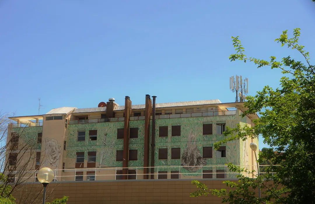 LH Hotel Arca Street Art-1