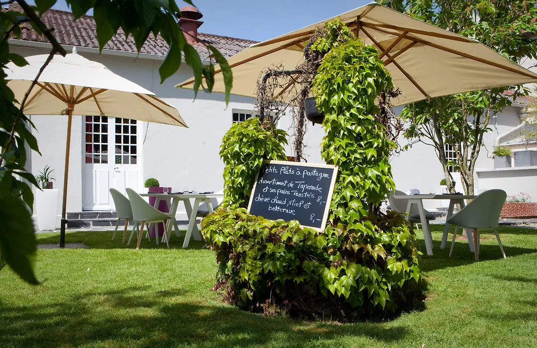 Logis hôtel Restaurant Le Faisan Dore-1