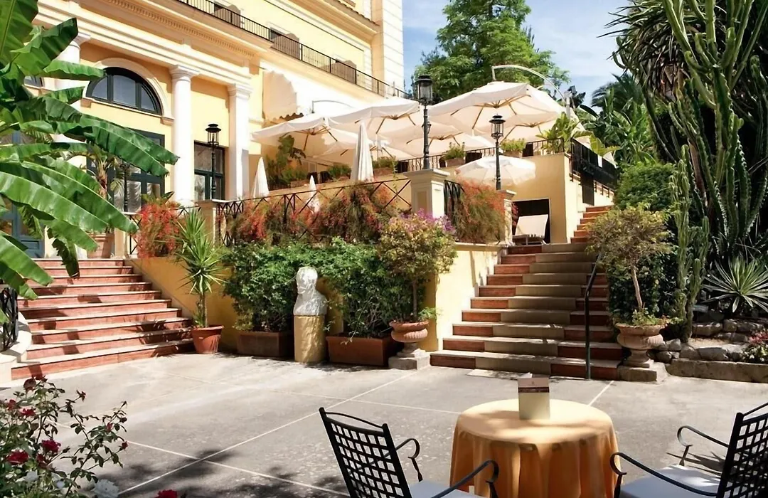 Imperial Hotel Tramontano-1