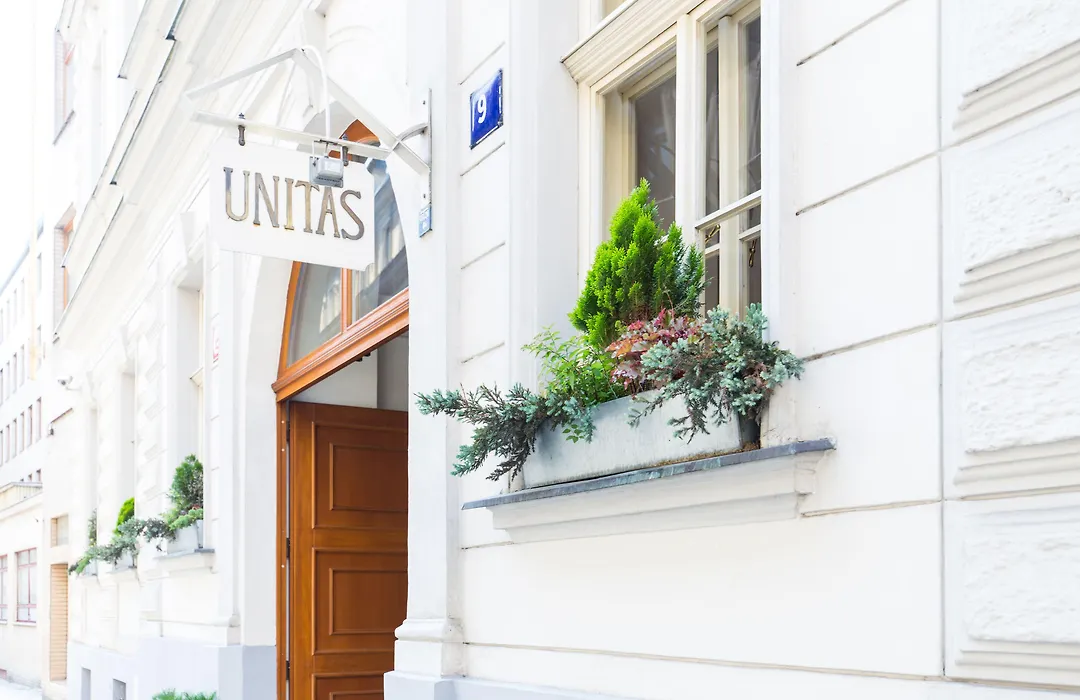 Unitas Hotel-1