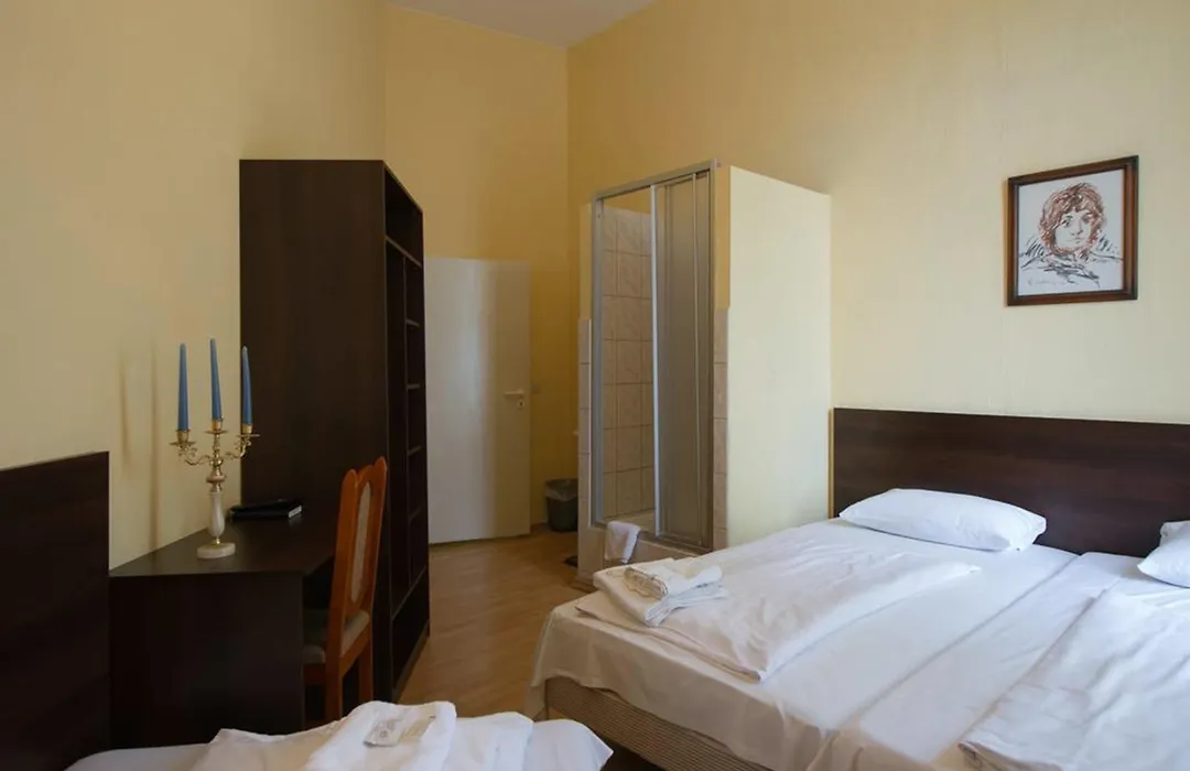 Hotel Am Stuttgarter Eck-1