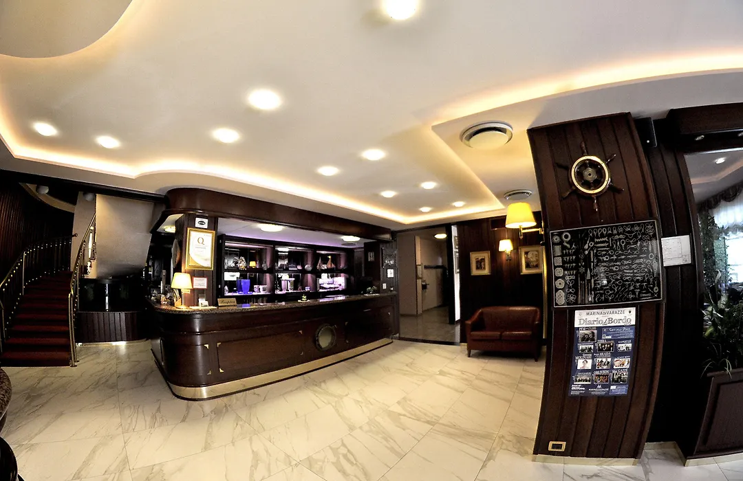 Hotel Cristallo-1