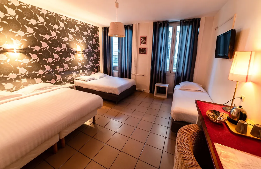 Hôtel Furania-1