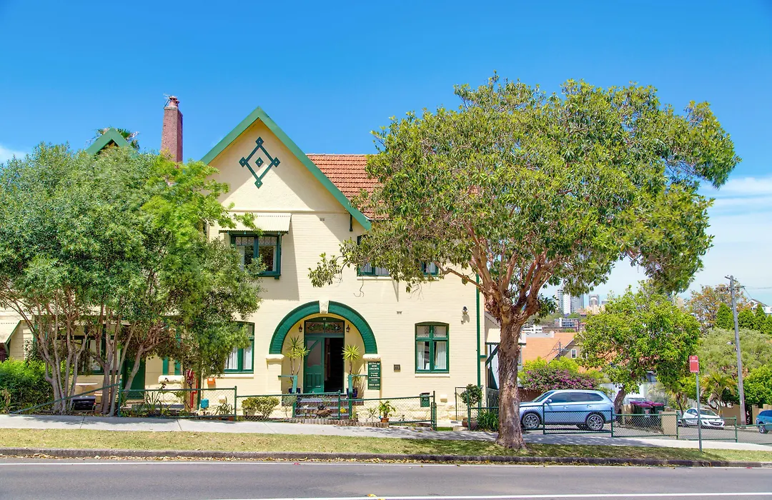 Neutral Bay Lodge-1