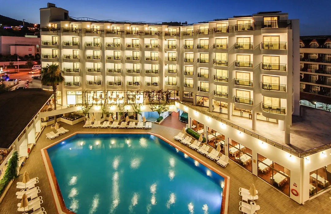 Lalila Blue Suites-1