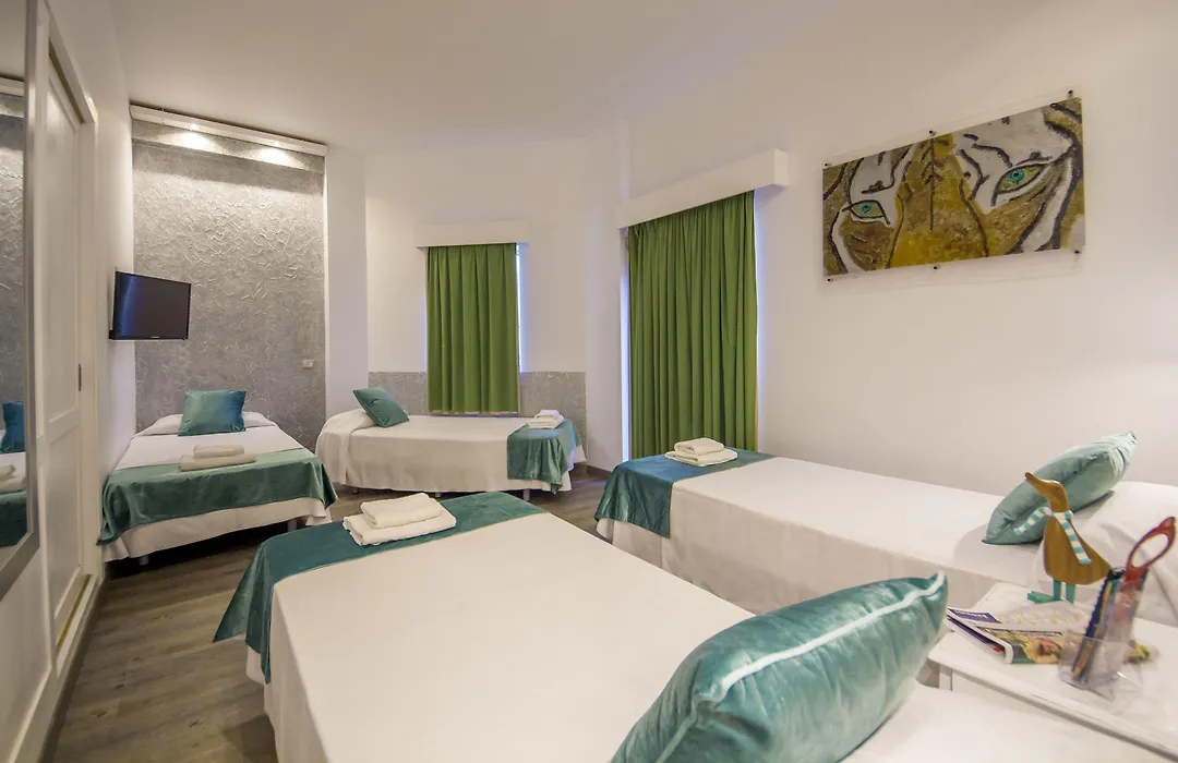 Hotel Sun Holidays-1