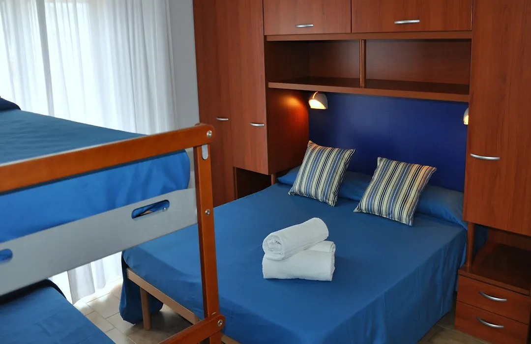 Hotel Beach-1