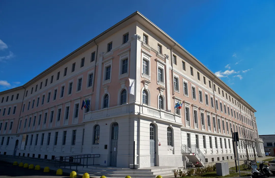 Nuovo Albergo Operai-1
