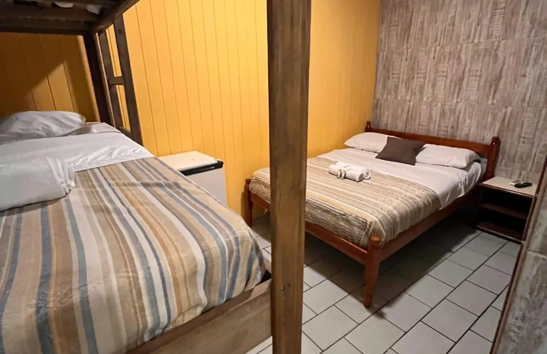 BC Paradise Hostel&Suítes-1