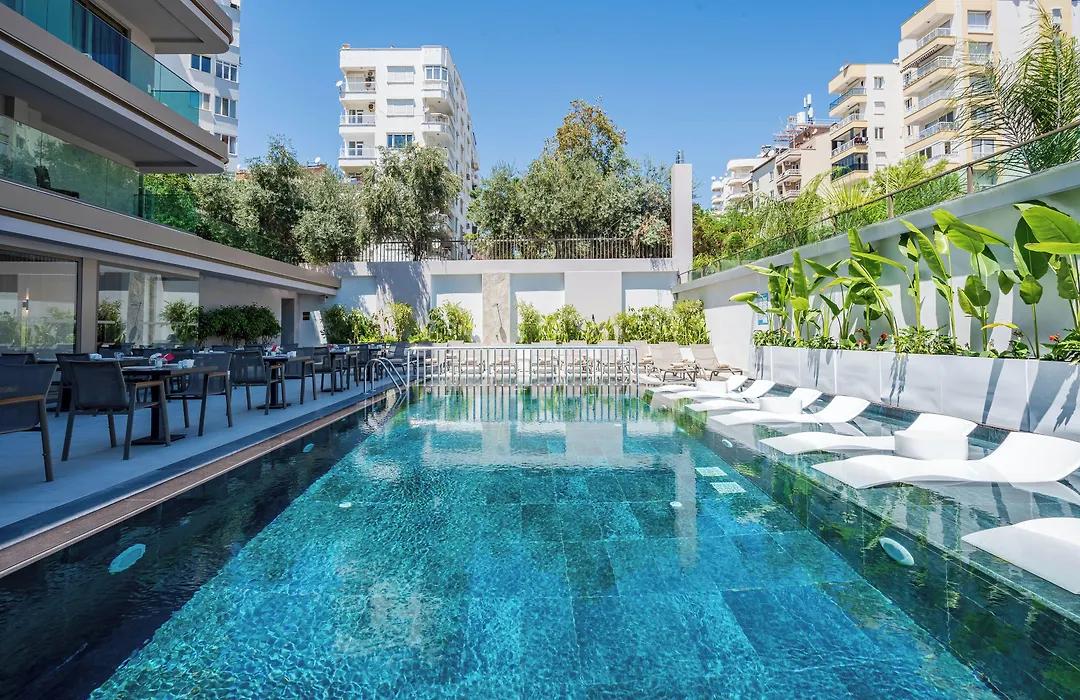 Awen Lara Hotel-1