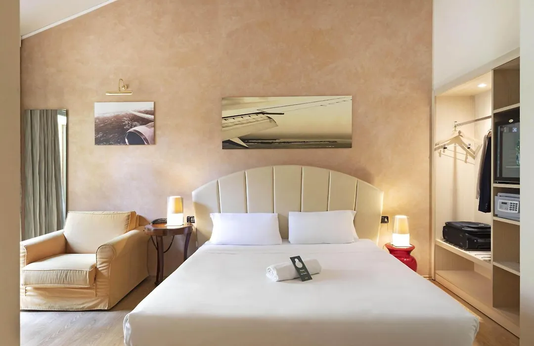 B&B Hotel Malpensa Lago Maggiore-1