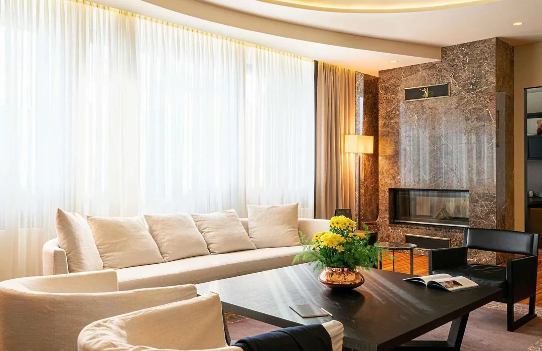 Berds Hotel-1