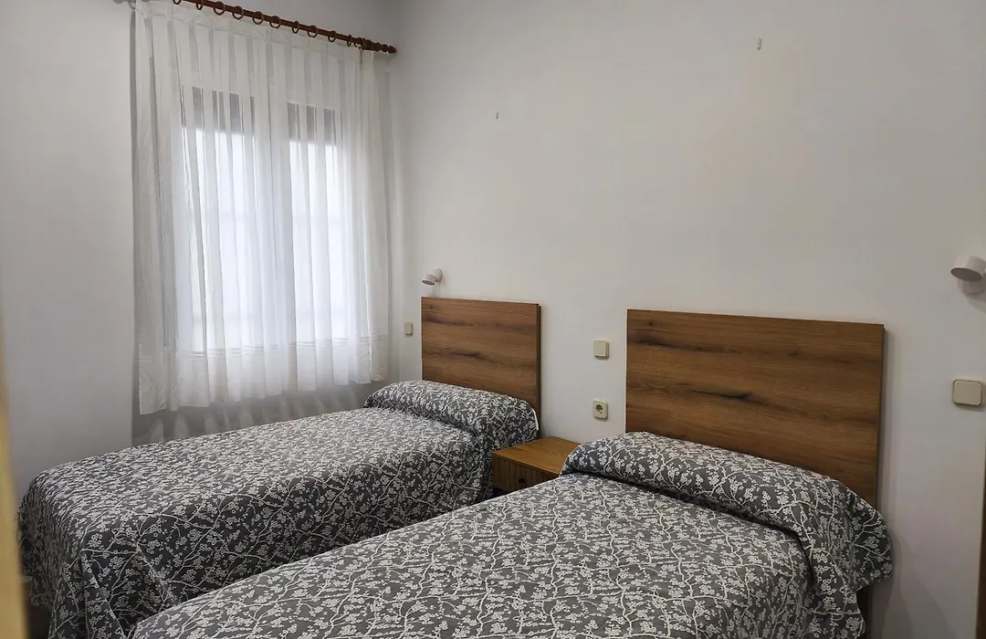 Hostal Angelines-1