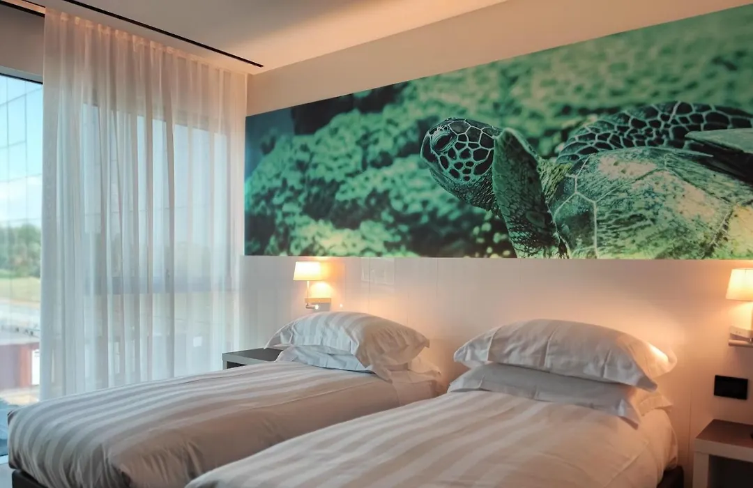 Life Hotel-1
