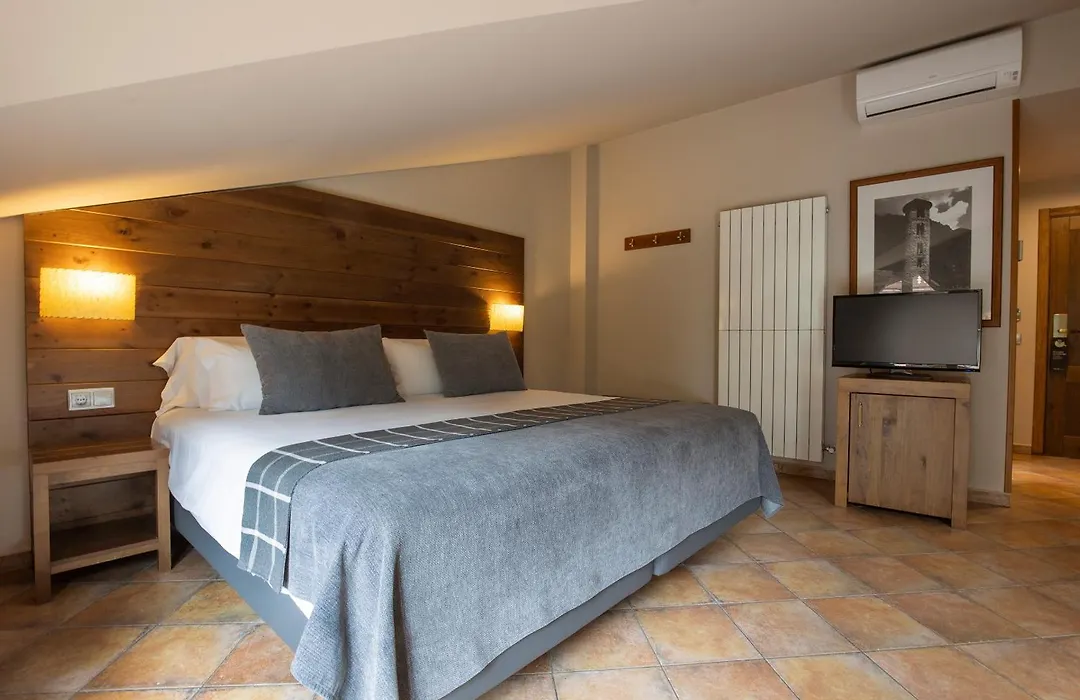 Hotel Màgic Ski-1