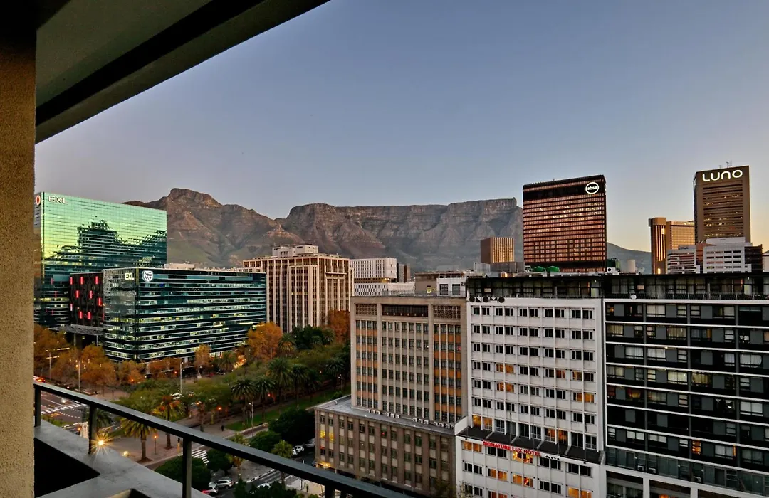 The Capetonian - Halal-1