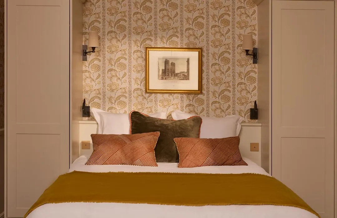 Hotel Des Orfevres-1