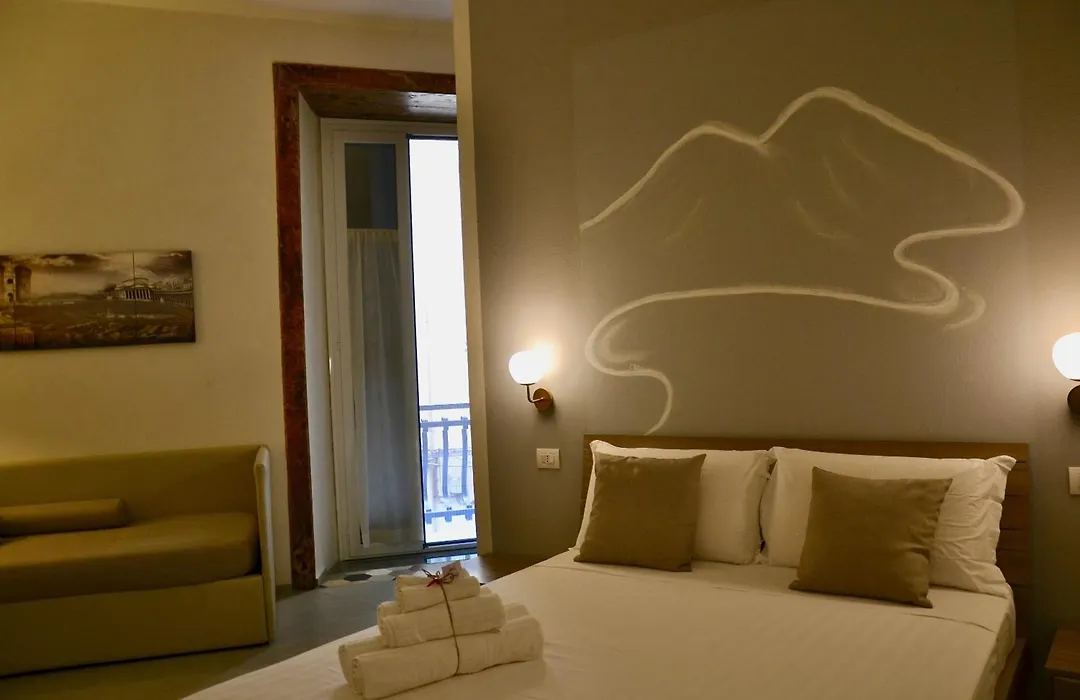 B&B Vicoli Di Napoli-1