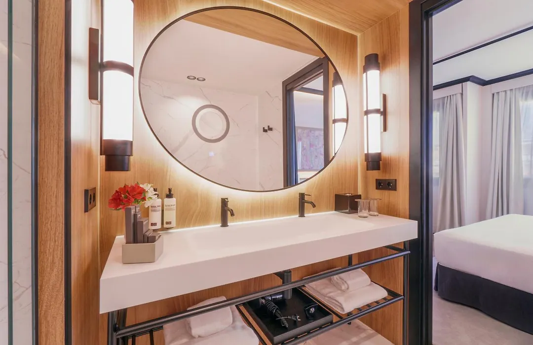 H10 Tribeca-1