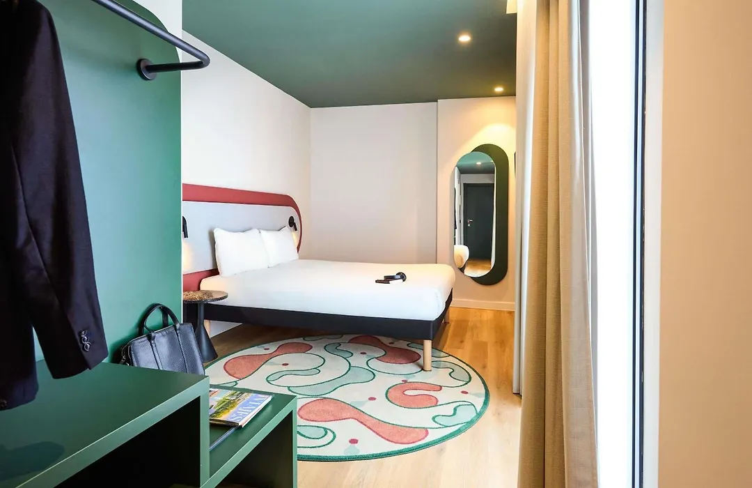 Ibis Styles Madrid Airport Valdebebas-1