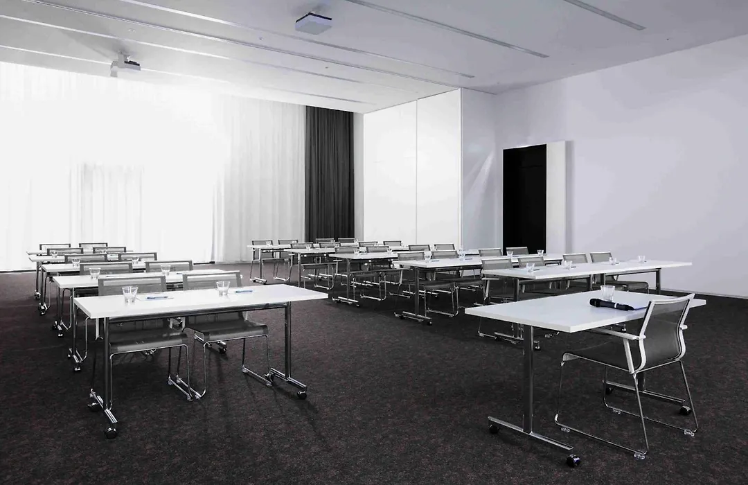 Novotel Basel City-1