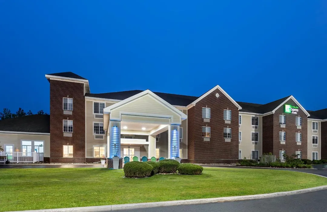 Holiday Inn Express Hotel & Suites Acme-Traverse City By Ihg-1
