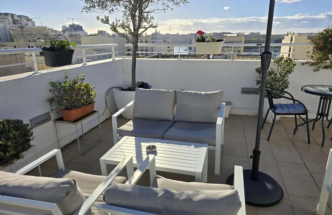 D Townhouse Boutique Suites-1