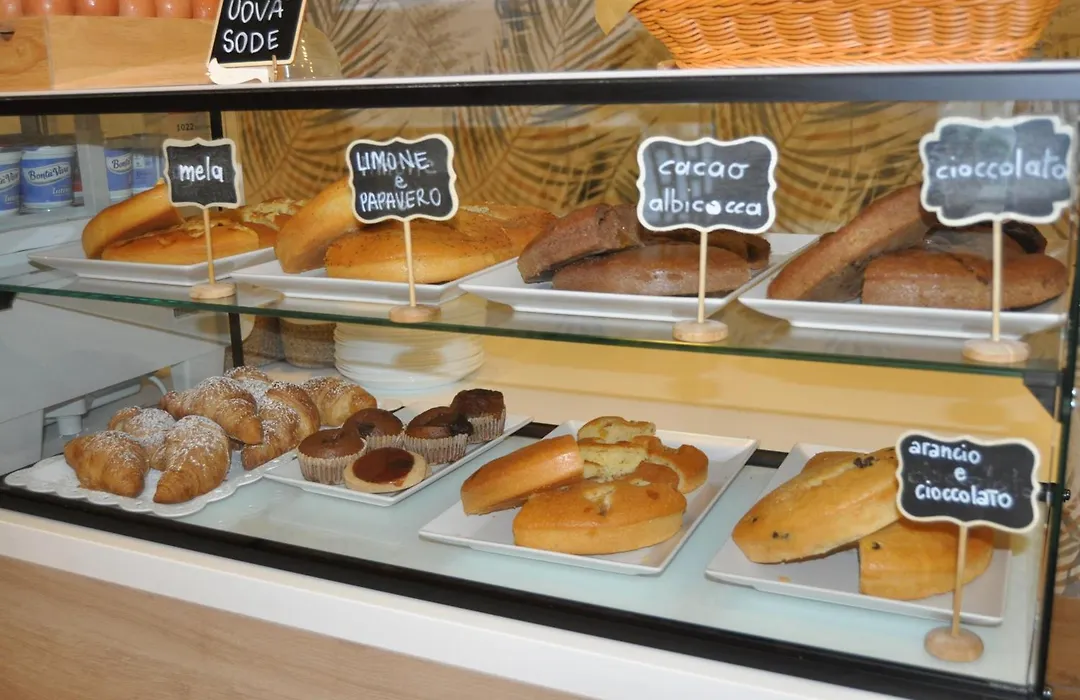 Hotel Susy - Bakery&Gluten Free - direttamente su viale Dante a due passi dal mare-1