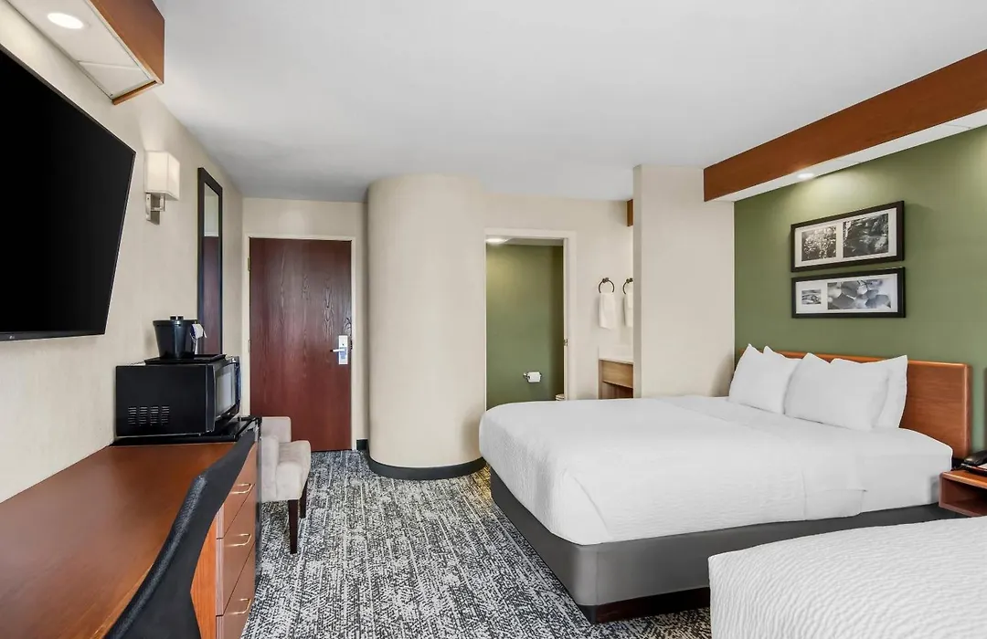 Sleep Inn & Suites Bay View Acme - Traverse City-1