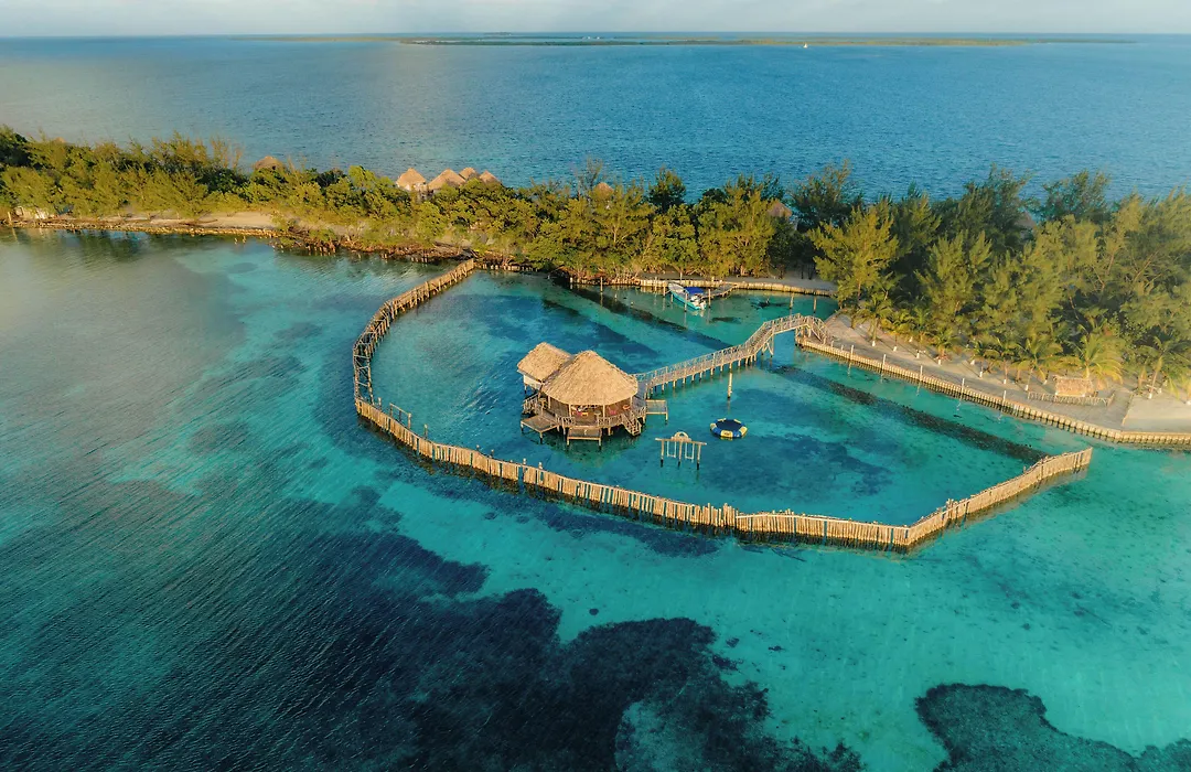 Thatch Caye Resort A Muy'Ono Resort-1