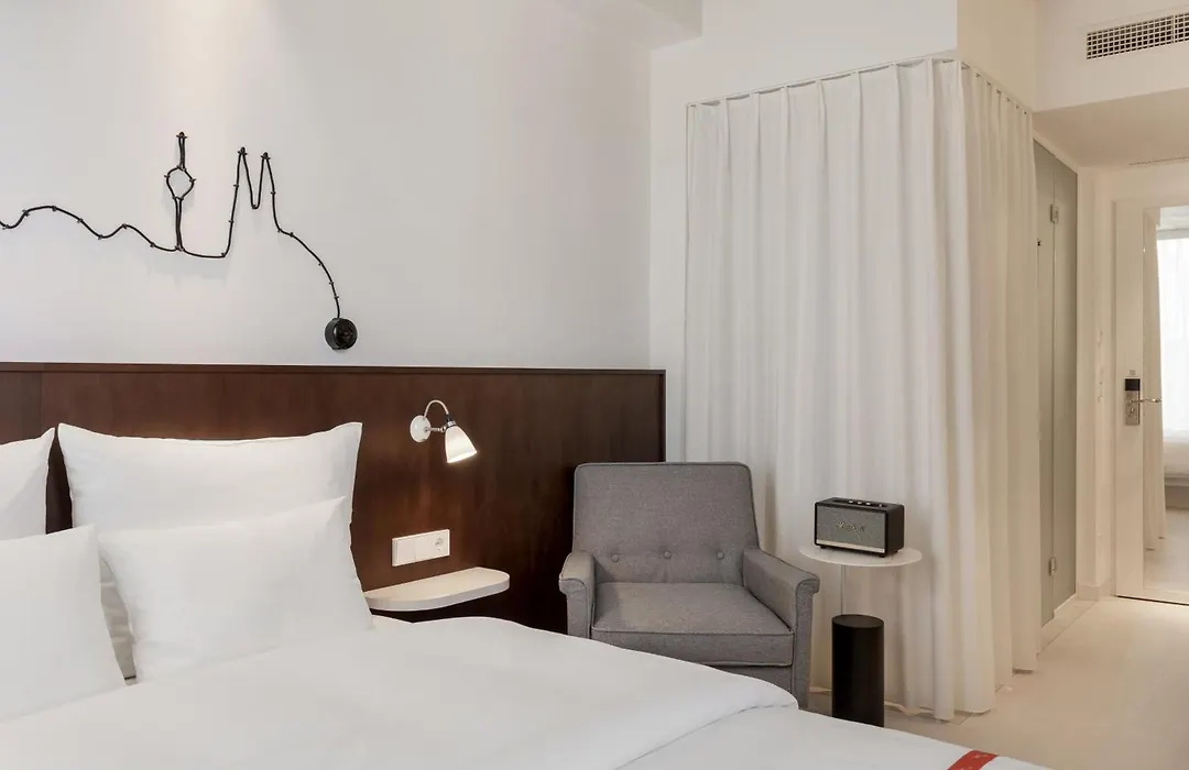 Ruby Ella Hotel Cologne By Ihg-1