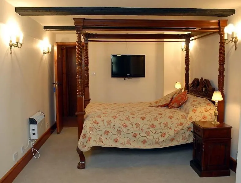 Hopbine House-1
