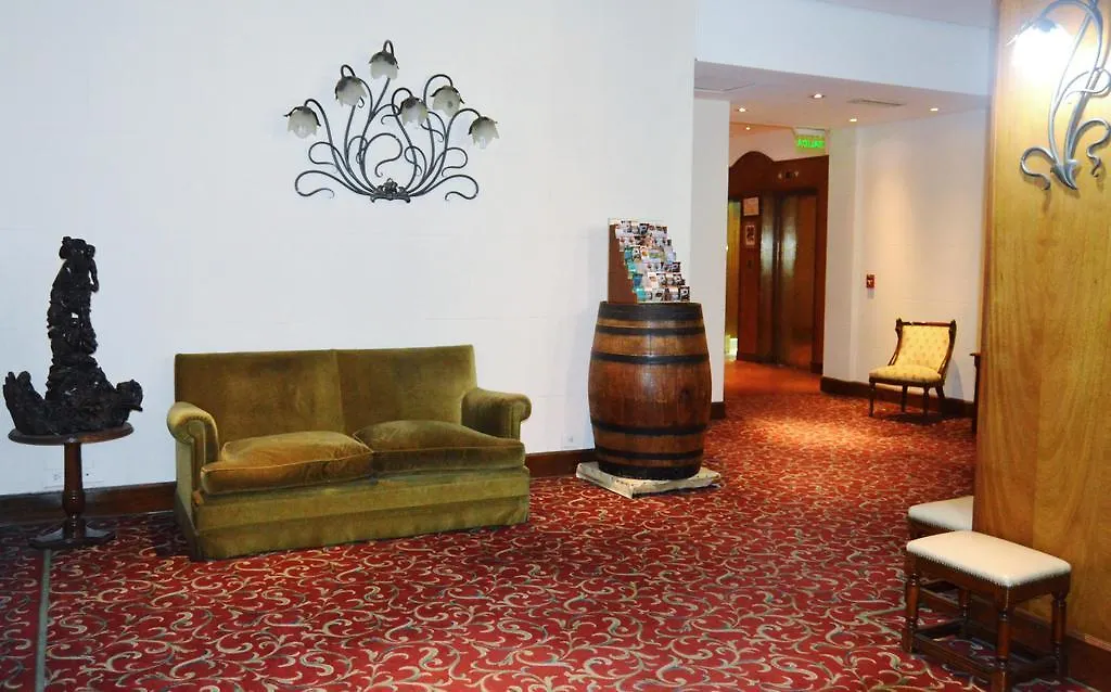 Hotel Posta Carretas-1