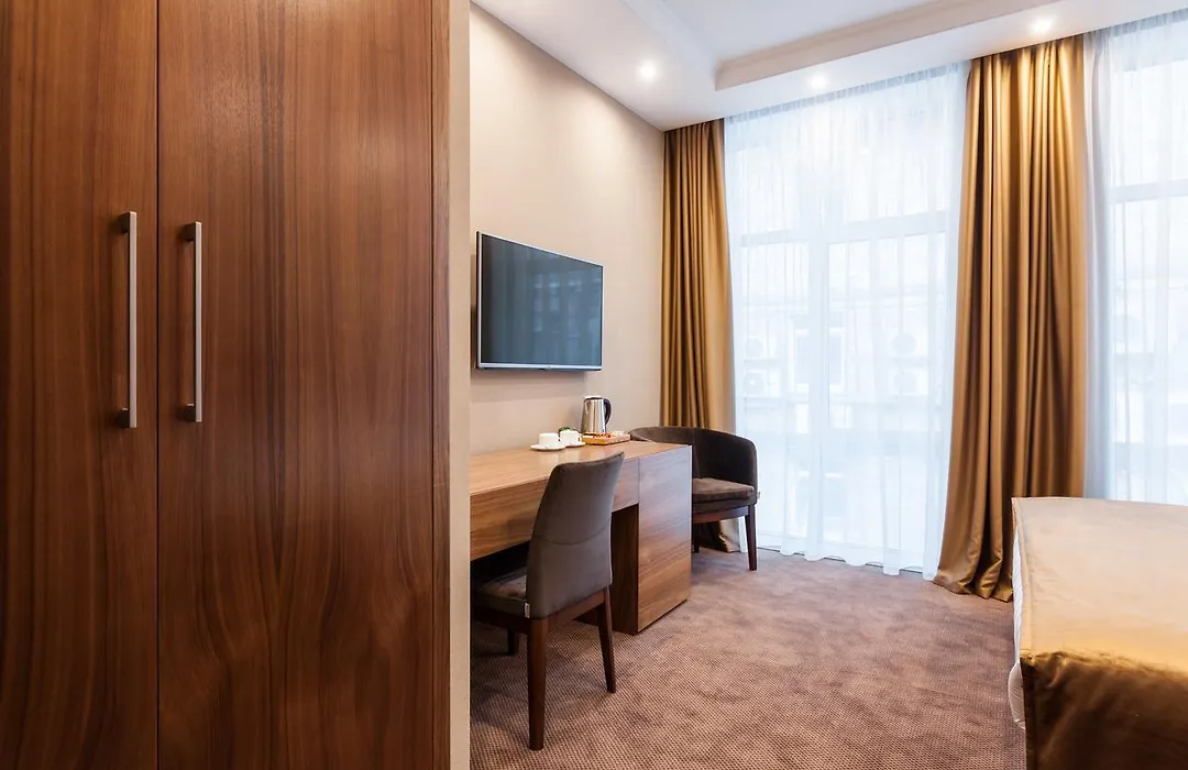 Crystal Hotel-1