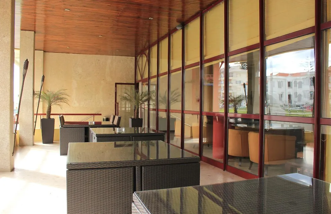 Hotel M-1
