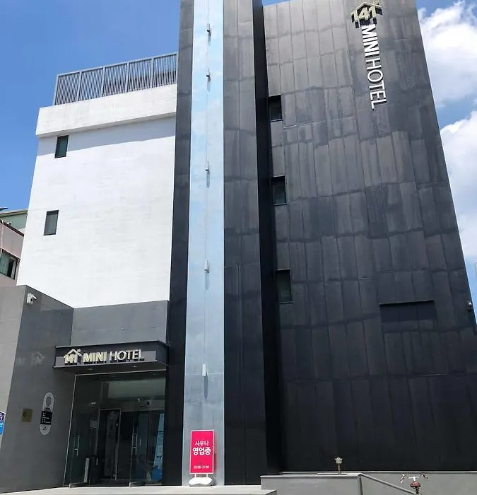 Mini Hotel 141-1