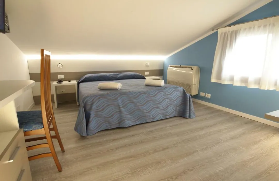 Hotel Serenella-1